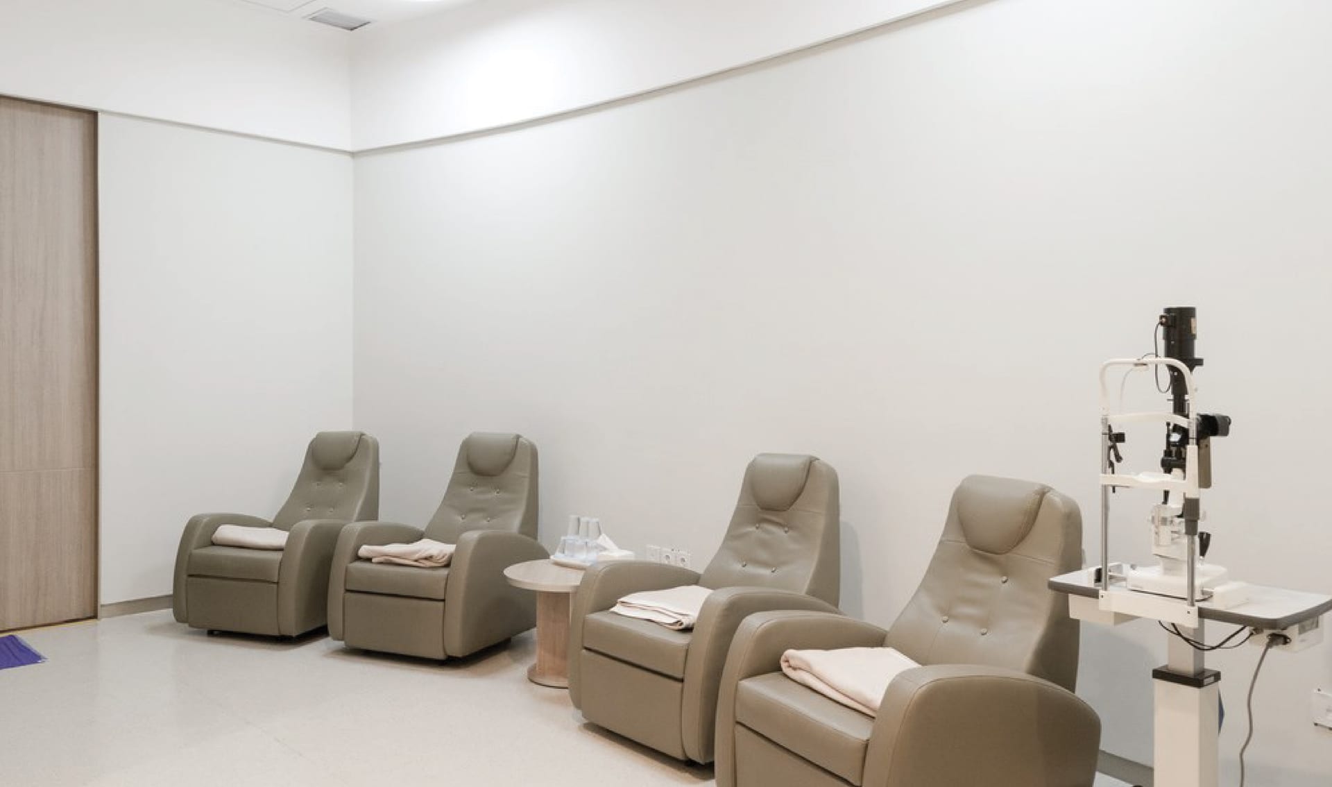 SMG Eye Clinic view 4
